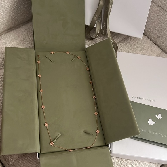 Van Cleef & Arpels necklace box - Picture 2 of 6